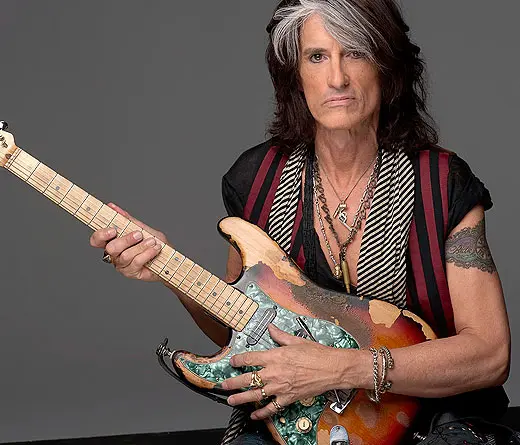 Joe Perry, guitarrista de Aerosmith, sufri un infarto en medio de un concierto.